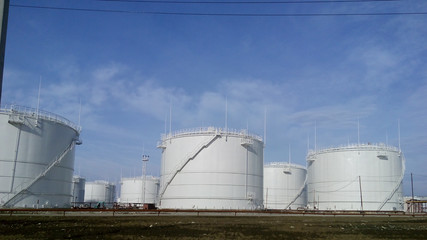Storage tanks for petroleum products