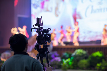 camera show viewfinder image catch motion in interview or broadcast wedding ceremony, catch...