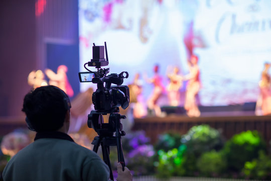 camera show viewfinder image catch motion in interview or broadcast wedding ceremony, catch feeling, stopped motion in best memorial day concept.Video Cinema From camera. video cinema production .