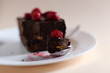 raw chocolate cake
