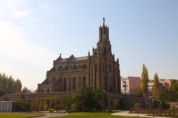 Obraz premium Catolichurch, cathedral, uzbekistan, tashkent, background, beautiful, design, nature, blue, color, people, art, summer, sky, old, style, colorful, travel, vinc cathedral church in Tashkent, Uzbekistan