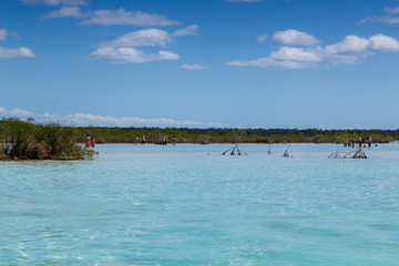 Obraz premium boat in Bacalar (lagoon of the seven colors) Quintana Roo Mexico