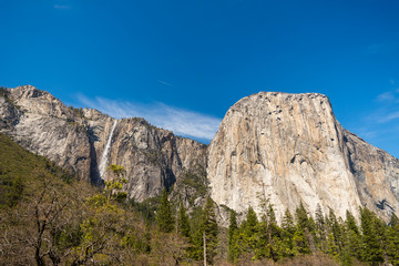 Fototapeta na wymiar The view of El capitan and Ribbon fall from Yosemite valley in Yosemite national park, United states of America