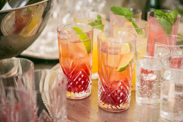 Long Drinks mit Limette