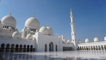 Fototapeta na wymiar sheikh zayed grand mosque