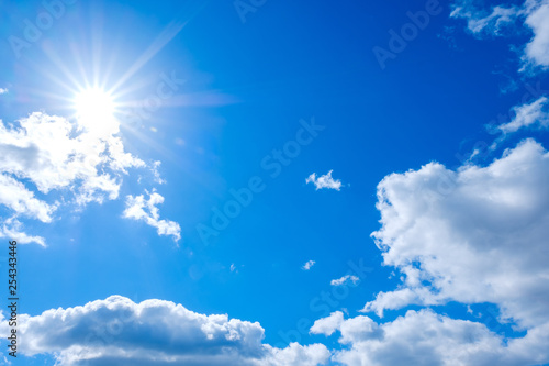 写真素材 青空 空 雲 冬の空 背景 背景素材 1月 コピースペース 太陽 Wall Mural Rummy Rummy