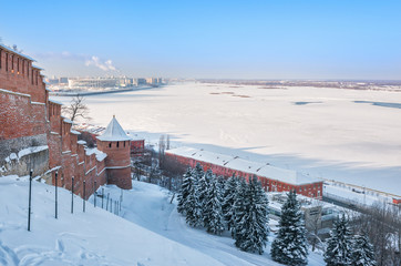 Вид на зимнюю Волгу в Нижнем Новгороде View of the winter Volga in Nizhny Novgorod