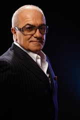 Obraz premium Closeup portrait of elegant man