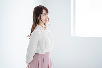女性