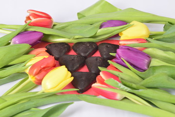 Tulipany i serce z piernika na Walentynki