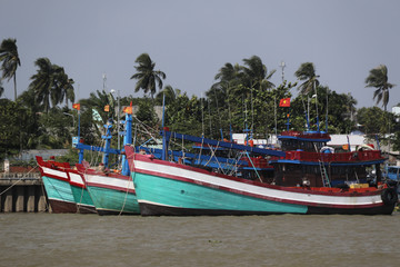 bateaux sur le mékong au Cambodge