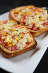 pizza toast