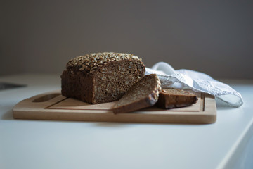 dark and delicious bread with seeds 