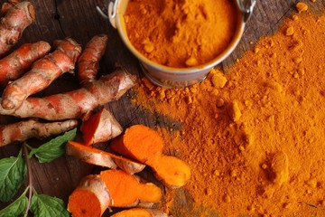 Fresh turmeric and powder