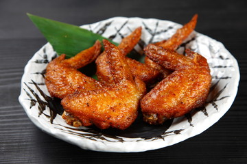Deep-fried Chicken Wings