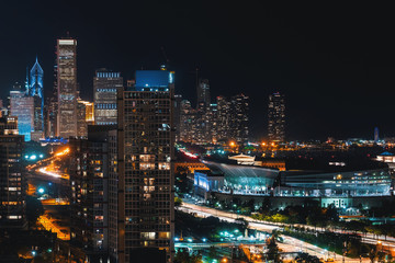 Obraz na płótnie Canvas Downtown chicago cityscape skyscrapers skyline at night
