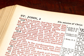 John 3:16 Close-up