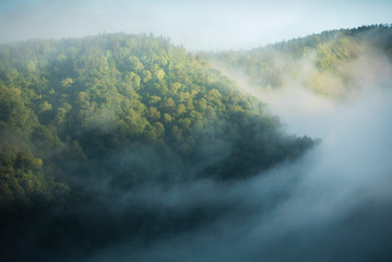 Obraz premium mountains in fog