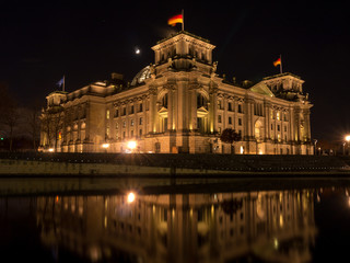 Obraz premium German Bundestag at night