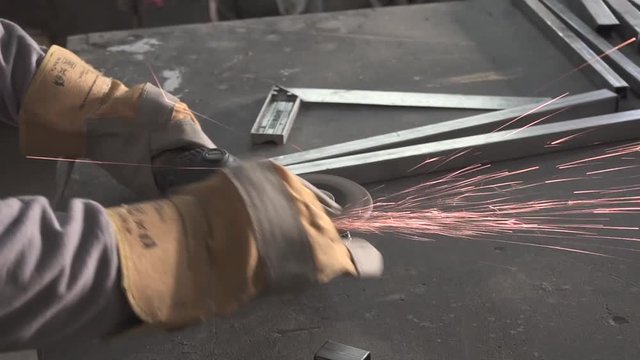 Grinding steel detail