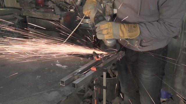 Grinding steel detail