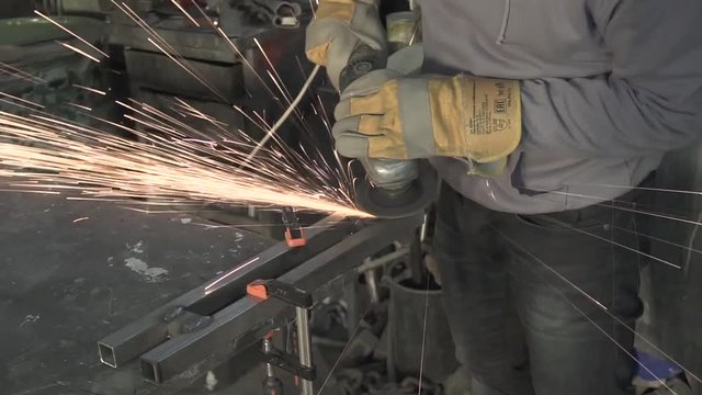 Grinding steel detail