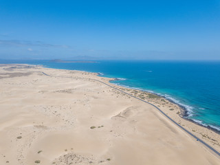 Fototapeta na wymiar aerial views of the island of fuerteventura