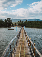 Naklejka premium pier on the lake