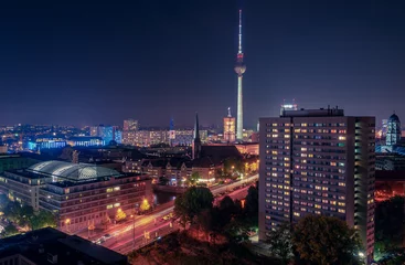 Fotobehang Berlin bei Nacht mit Blick auf den Fernsehturm © Sven Mikat