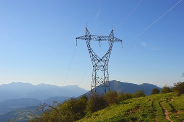 Pylone en montagne