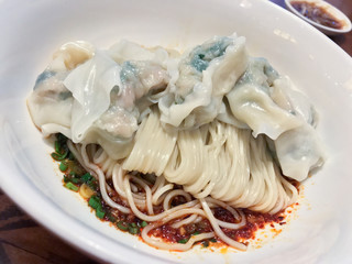 Spicy sauce dry dumplings noodle