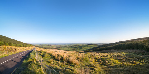 Naklejka premium Morning and beautiful sunrise on the road