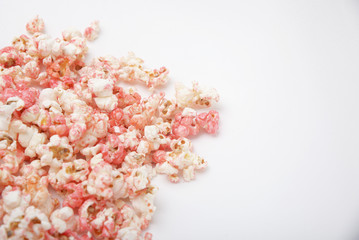 Fototapeta na wymiar strawberry popcorn in white background