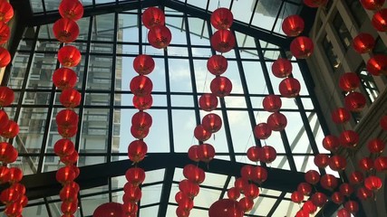 Hanging lanterns in the mall
