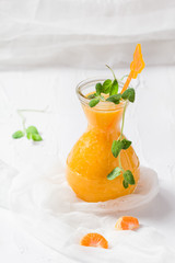 The juice mandarins bowl fruit mint leaves