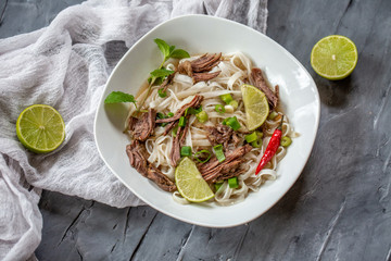 Pho Bo Vietnamesische Suppe