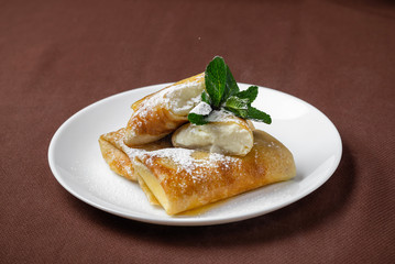 pancakes with cottage cheese and mint