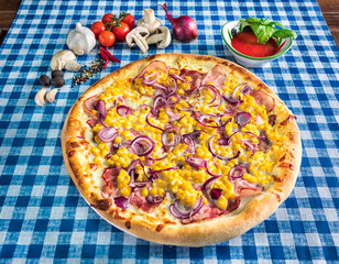 Sweetcorn and red onion pizza