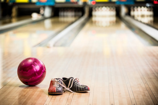Bowling shoes and ball