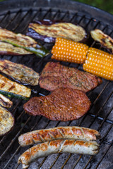 Fleisch auf dem Grill