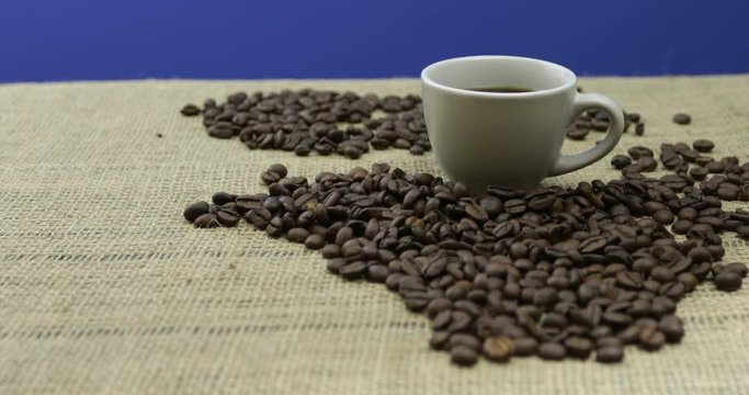 Chicchi di caff&egrave; tostato    