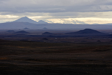 Landschaft entlang der nordöstlichen Ringstraße, Island