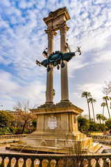 Fototapeta premium Monument au Jardin de Murillo à Séville en Andalousie, Espagne