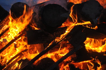fire/ burning wood