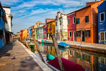 Fototapeta na wymiar Colored houses in the city on the island. It is an island near Venice, Italy.