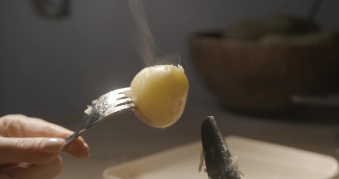 STOCKVIDEOS-RACLETTE-03-2019