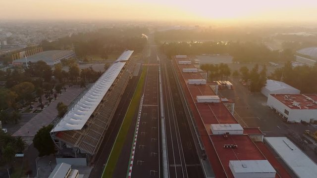 Toma aerea Recta principal autodromo en Mexico