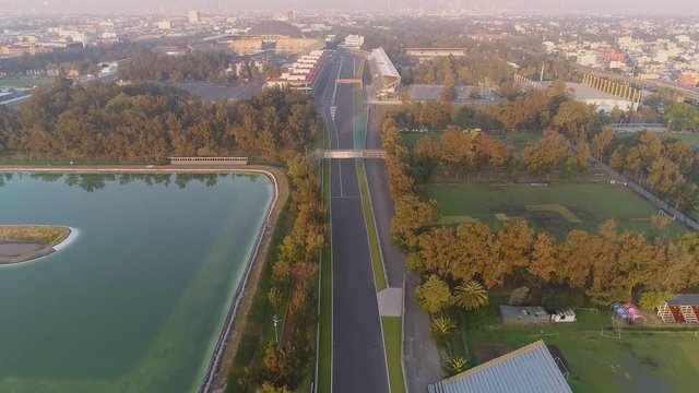 Toma aerea Recta principal autodromo en Mexico