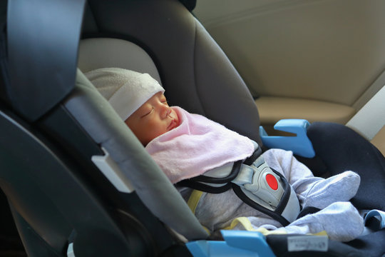 Newborn Baby In Car Seat Images Browse 13 577 Stock Photos Vectors And Adobe - Car Seat Safety For Newborn