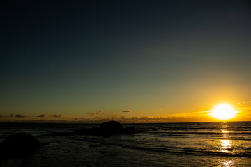 Fototapeta na wymiar Sunset over the pacific ocean in San Diego.
